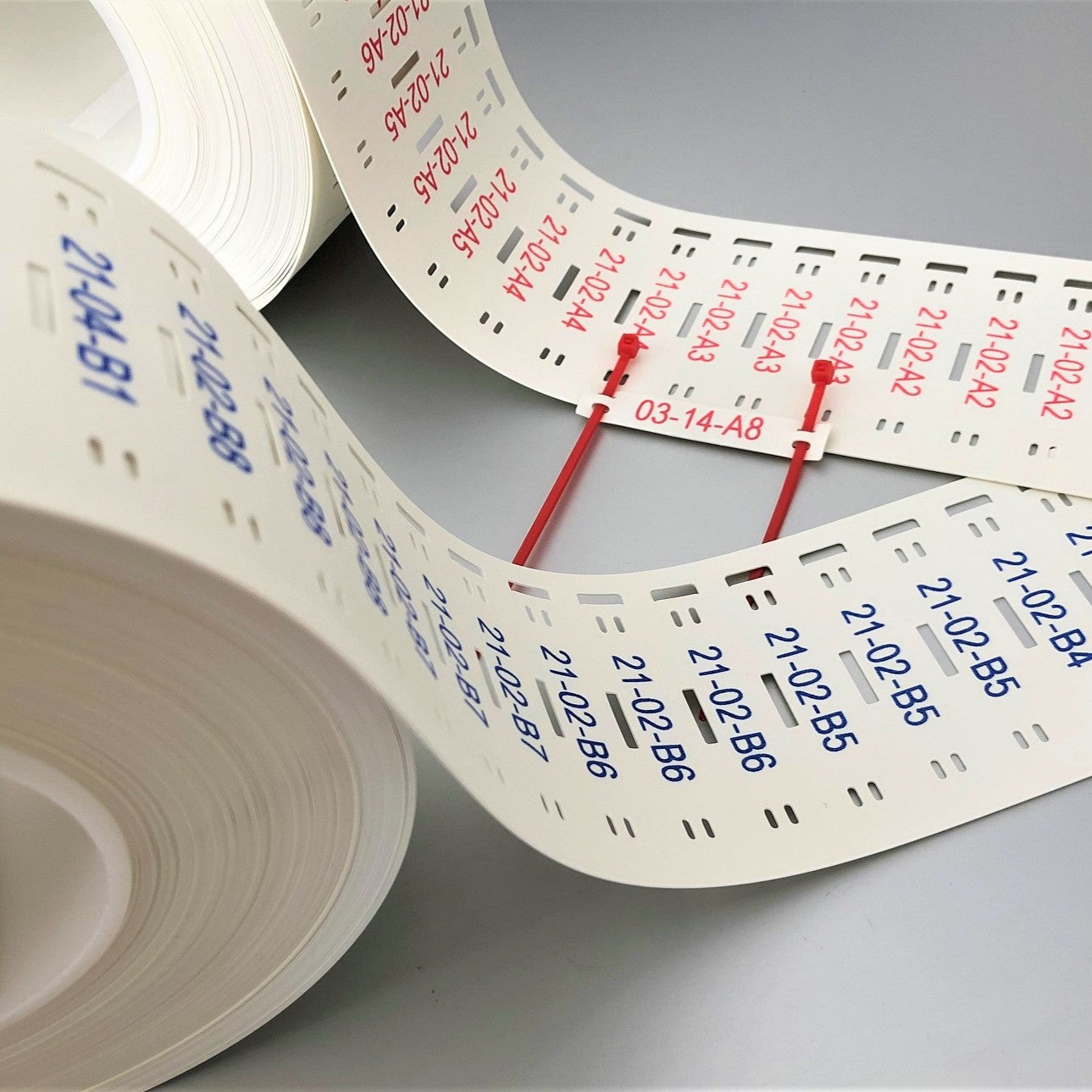 Solar PV Cable labels in red and blue